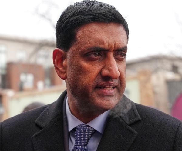 Khanna Reveals 6 Names Unredacted in Epstein Files