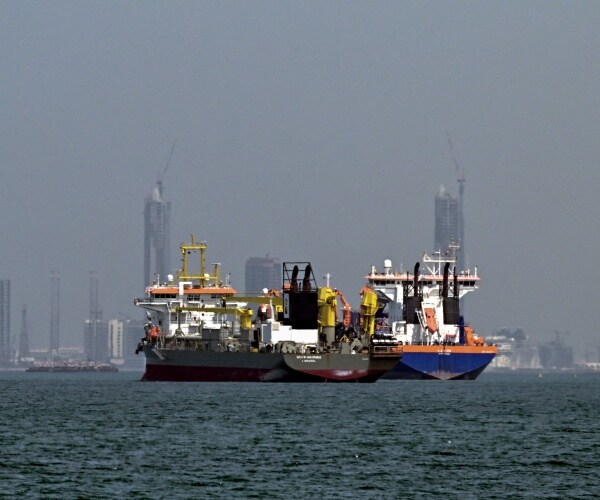 CENTCOM: Hormuz Blockade to Begin Monday Morning