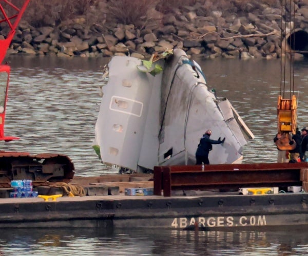 FAA Ignored Controllers' Warning Before Deadly Reagan Airport Crash