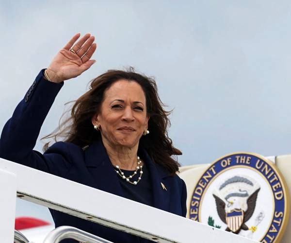 Obama People Take Over Harris Campaign, Push Out Biden Team
