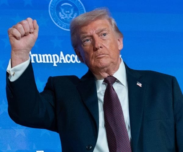 Trump: US Should Have World's Lowest Interest Rates