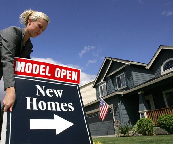 30-Year Mortgage Rate Falls Again, to 6.87%