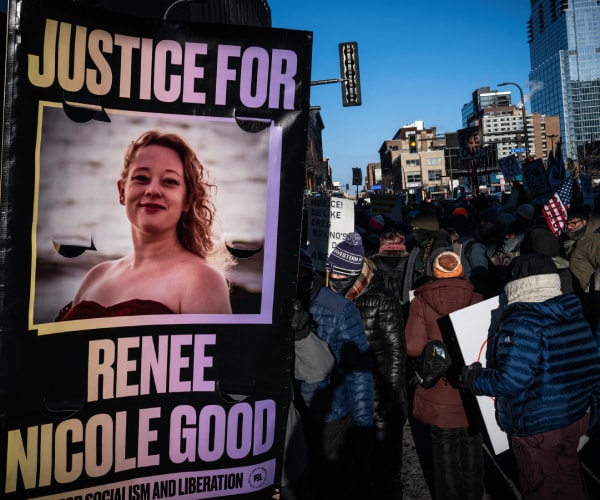 FBI Agent Who Tried to Probe ICE Shooting Resigns