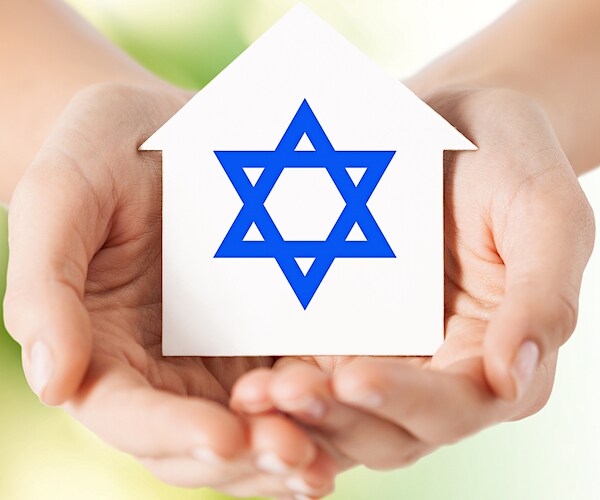 Zionist Organization: Drop Charges Against Rabbi Father, Son Fighting Hate Speech