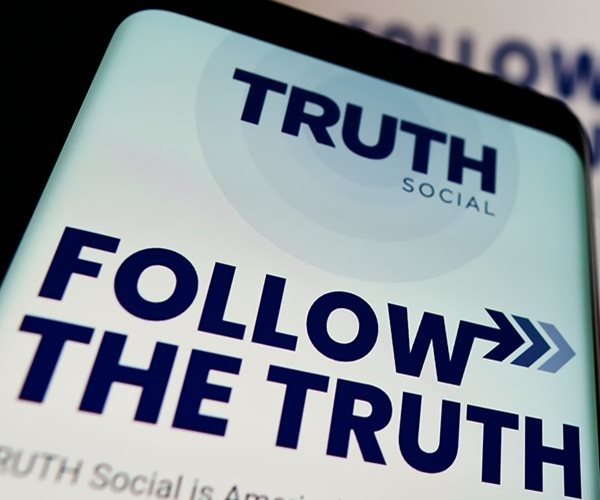 Trump Media, Crypto Stocks Jump on Odds of Trump Victory