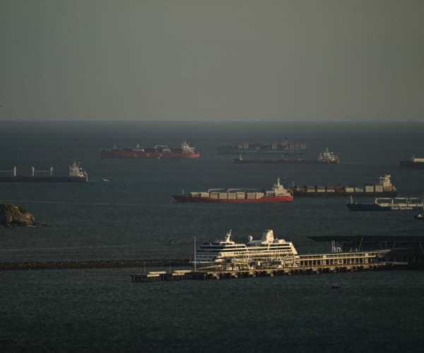 White House Expects Panama Court to Void Port Deal