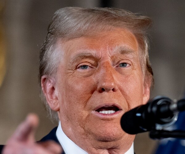 Trump Meets With GOP Moderates on Tax Bill