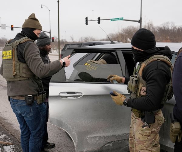 DHS Sets 7-Day Notice for ICE Oversight Visits