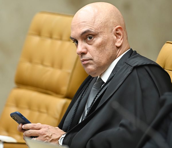 Brazil Top Court Justices Set to Vote on X Ban