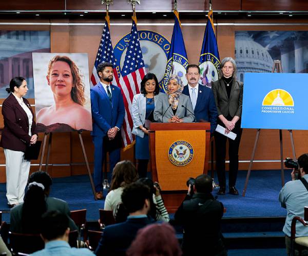 House Democrats Move to Block Funding for ICE