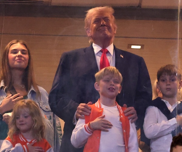 Trump Cheered at Indiana-Miami National Title Game