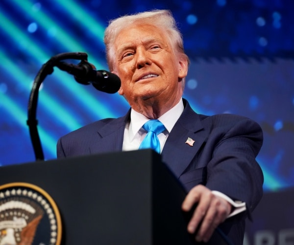 Trump to Sign Order Helping Foster Kids