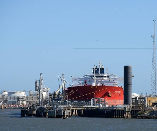 Secretary Wright to Lock Venezuela Oil, Minerals Deals Within Weeks