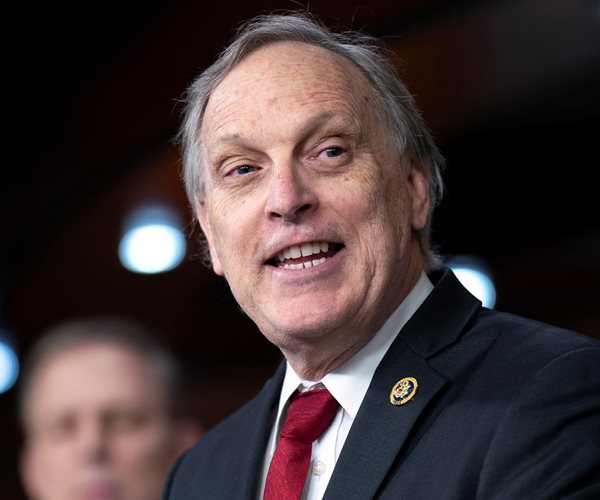 Rep. Biggs to Newsmax: Tax Cuts Will Help in Next 90 Days