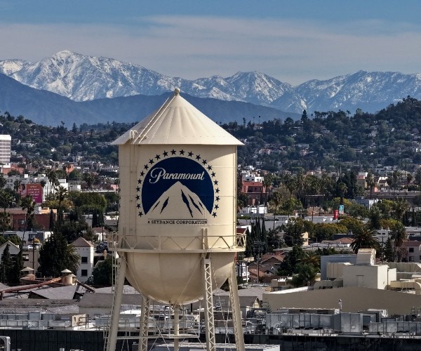 Paramount Boosts Offer for Warner in Bid to Block Netflix