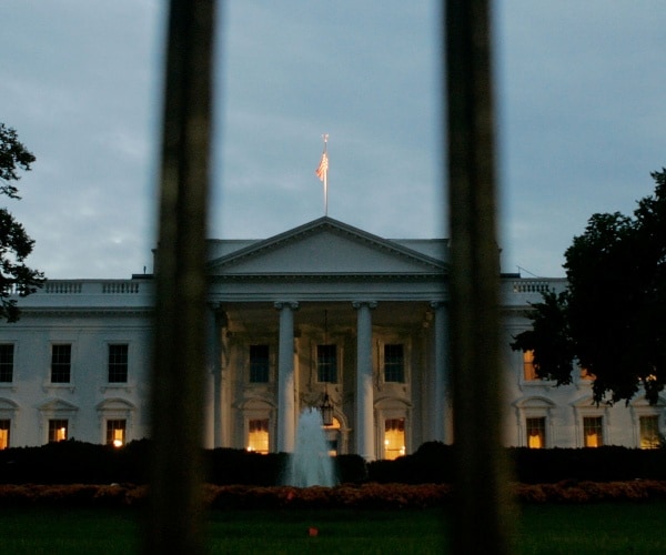 WH Cabinet Secretary Bardon Leaves Role