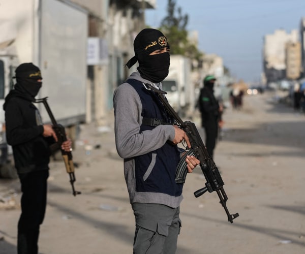 Hamas Considers Weapons Surrender in Gaza Deal