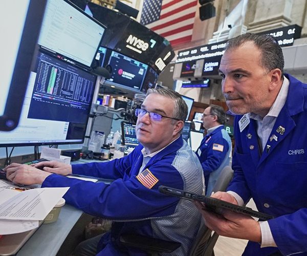 Intel Lifts S&P 500, Nasdaq to New Record Highs