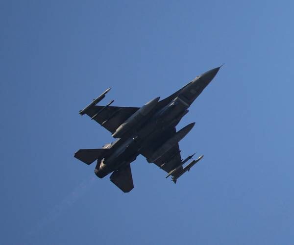 US F-16 Jet Crashes in SKorea During Training