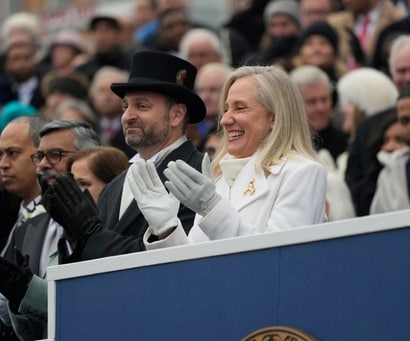 Virginia's First Female Gov. Spanberger Sworn Into Office