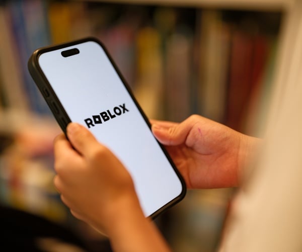 Roblox to Introduce Age-Based Accounts in Child Safety Push 