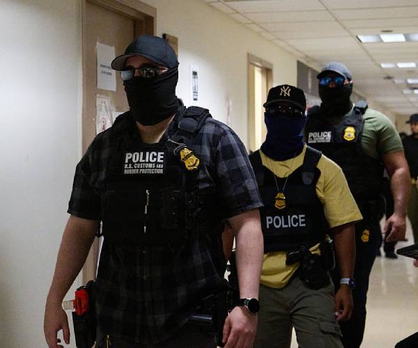 DHS Won't Comply With New Jersey ICE Mask Ban