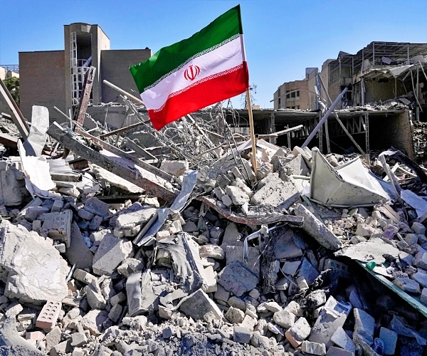 Pentagon Preps 'Final Blow' Options for Iran as Trump Eyes Endgame