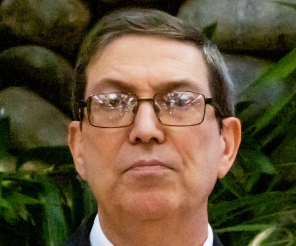 Cuban Regime Honors Agents Killed Defending Maduro