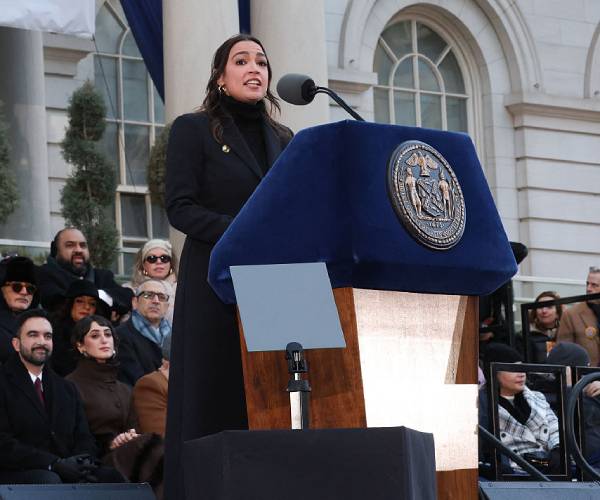 Rep. Ocasio-Cortez Marks 'New Era' at Mamdani Inauguration