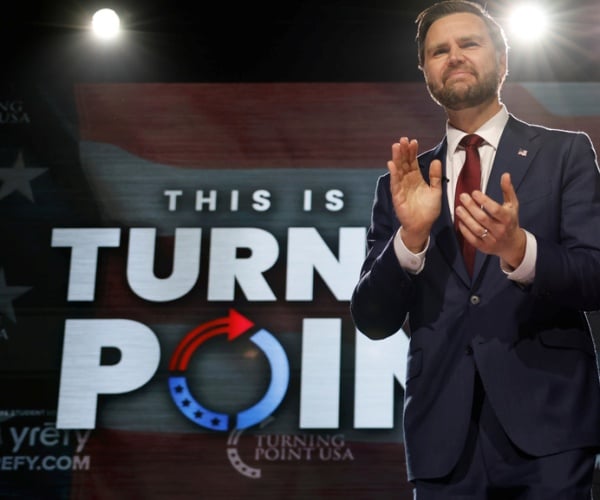 Vance Urges Students to Push GOP Candidates to End H-1B Visas