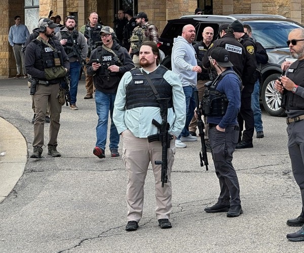 Suspect in Michigan Synagogue Attack Is Dead