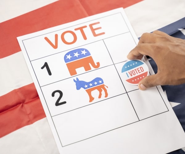 Dems Try to Run as Disruptors While Defending Big Govt