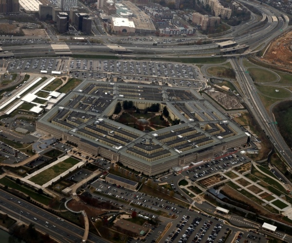 Pentagon Nears Cutoff With AI Anthropic