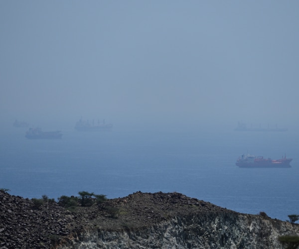 UK Divers Prepare to Conduct Mine-Clearing Operations