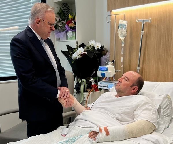 Bondi Survivor Says He Acted to Save Lives