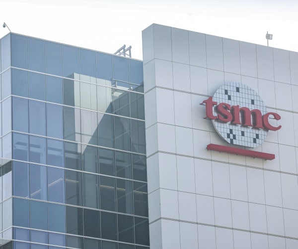 Taiwan Deal Pushes TSMC Chips Into Arizona
