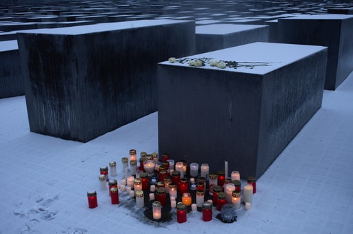 World Commemorates Holocaust Remembrance Day