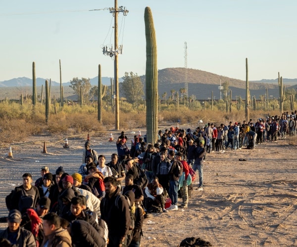 Harvard-Harris Poll: Majority Say Dems Back 'Open Borders'