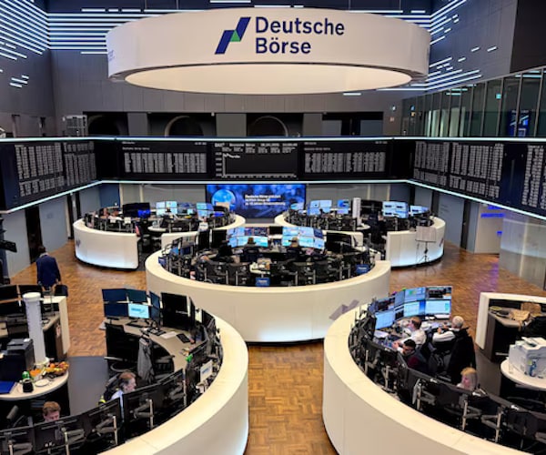 European Stocks Slip as Middle East Tensions Persist