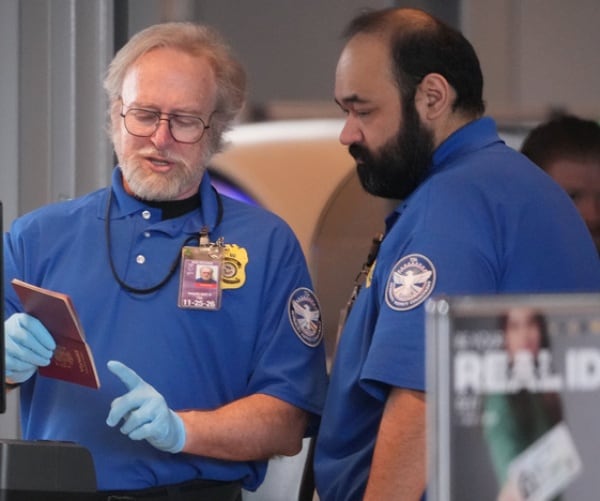GOP Pushes Emergency Powers to Pay TSA Workers Amid DHS Shutdown