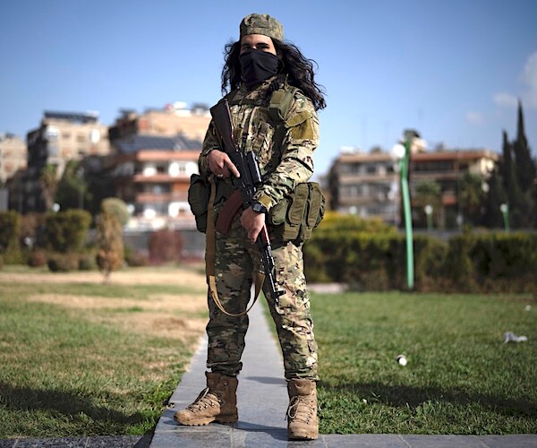 Lebanon Returns 70 Officers and Soldiers to Syria, Security Official Says