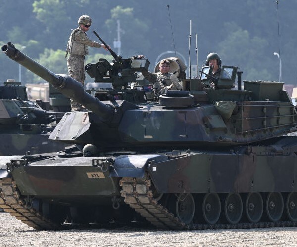 Taiwan Gets 1st Batch of US Tanks in Deal Made Under Trump