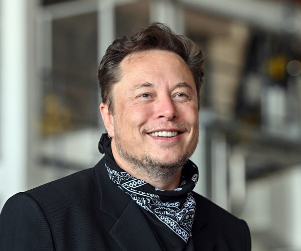 Elon Musk to Retain Board Control in SpaceX IPO Filing