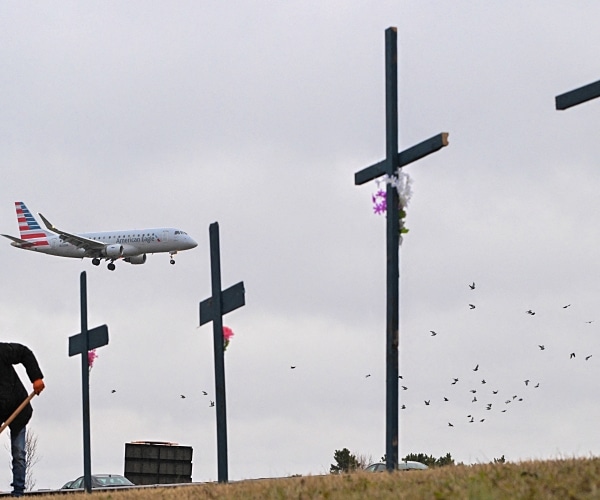 House Panel OKs Bill Imposing Military Crash Defense Tech