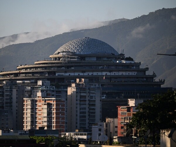 Venezuela Releases 30 Prisoners Including Activists