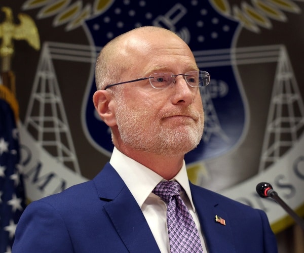 FCC Chair: Broadcast Licenses Aren't a 'Property Right'