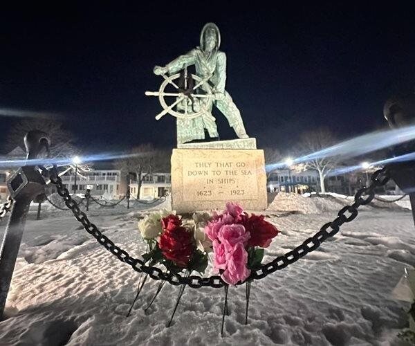 Coast Guard Suspends Search After Fishing Boat Sinks Off Massachusetts