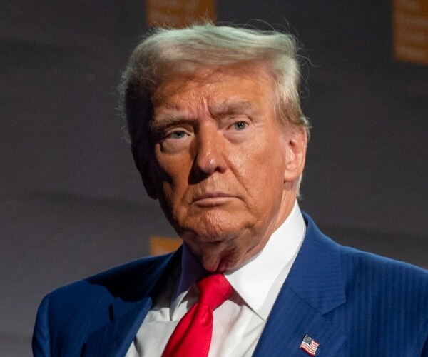 Trump Pledges 'Major Pardons' for Jan. 6 Defendants