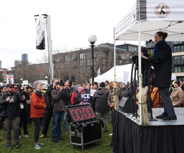 Seattle Police Union Chief Blasts Mayor's Anti-ICE Order