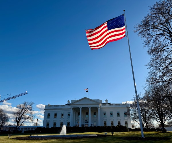 US Urges Venezuelans to Return Home After Maduro Capture